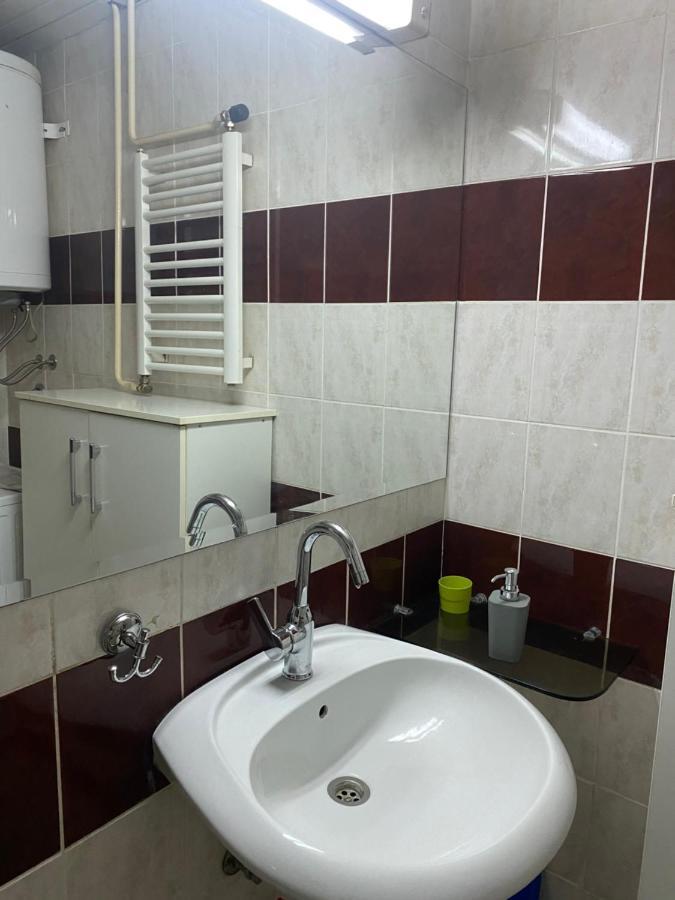 Hill Apartment Belgrado Buitenkant foto