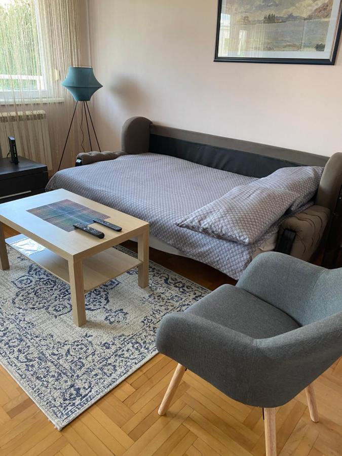 Hill Apartment Belgrado Buitenkant foto